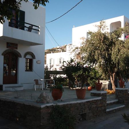 Cyclades Beach Apartments Chrisopigi  エクステリア 写真