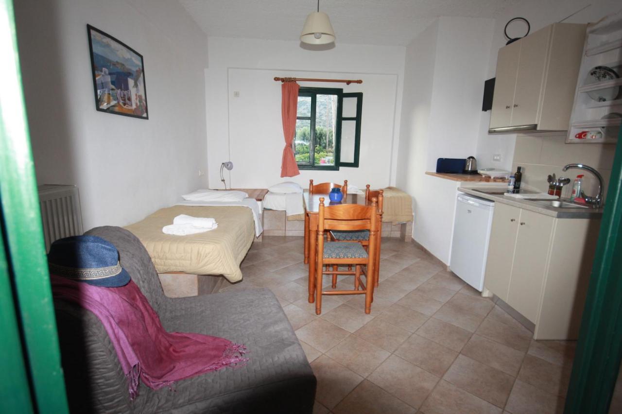 Cyclades Beach Apartments Chrisopigi  エクステリア 写真