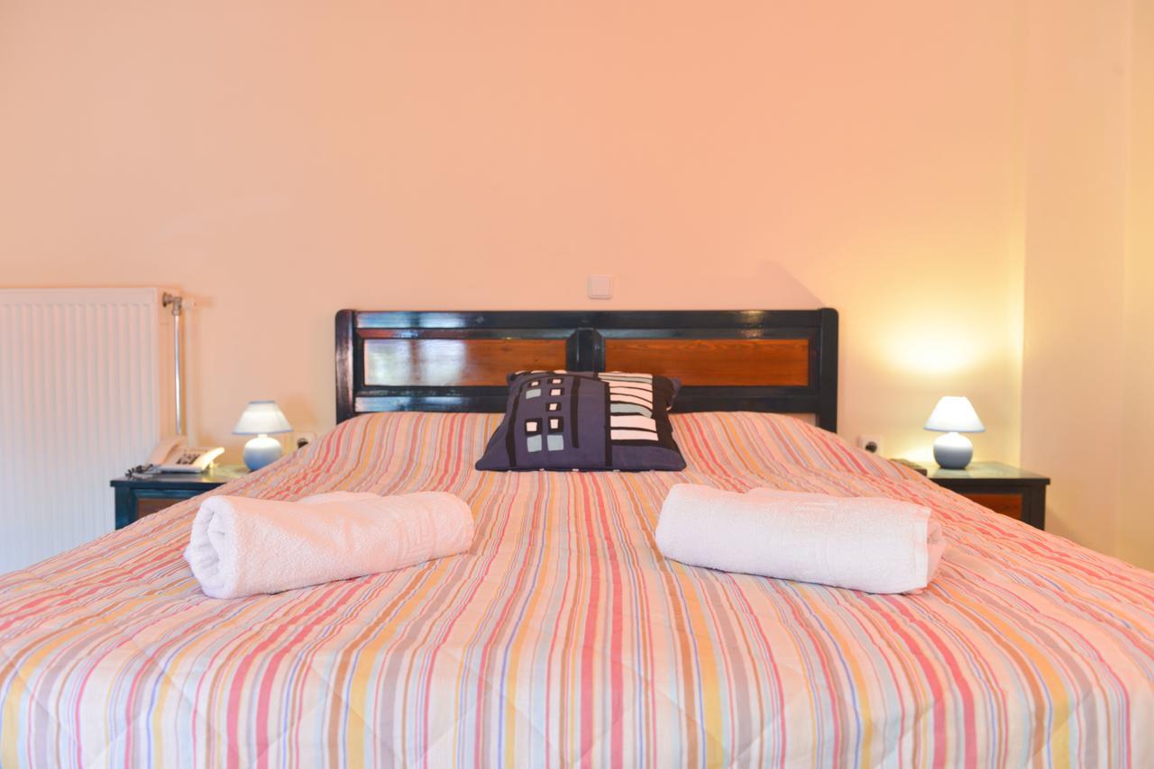 Cyclades Beach Apartments Chrisopigi  エクステリア 写真